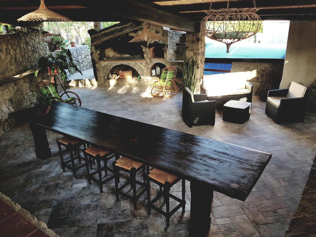 B&B Il Giardino Arbus Ngoại thất bức ảnh