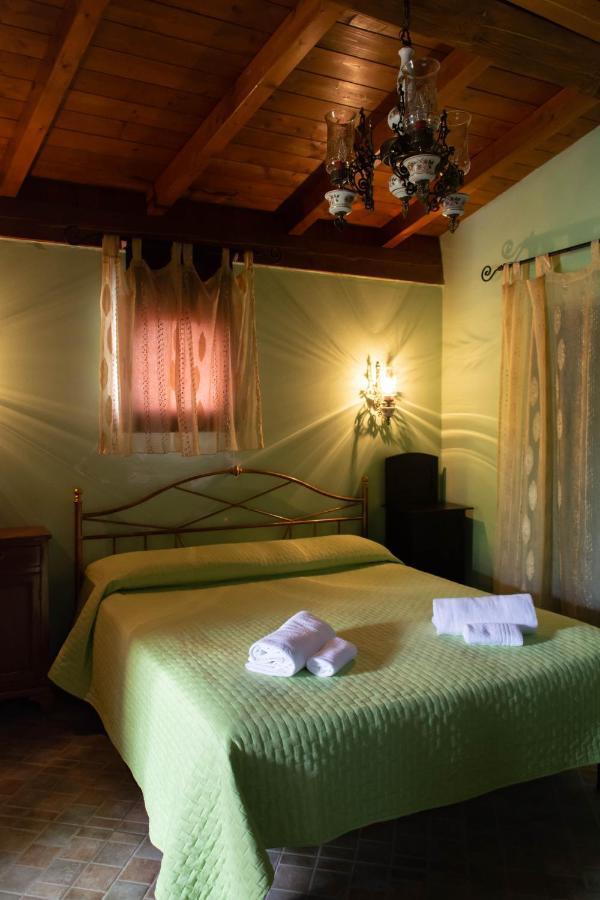 B&B Il Giardino Arbus Ngoại thất bức ảnh