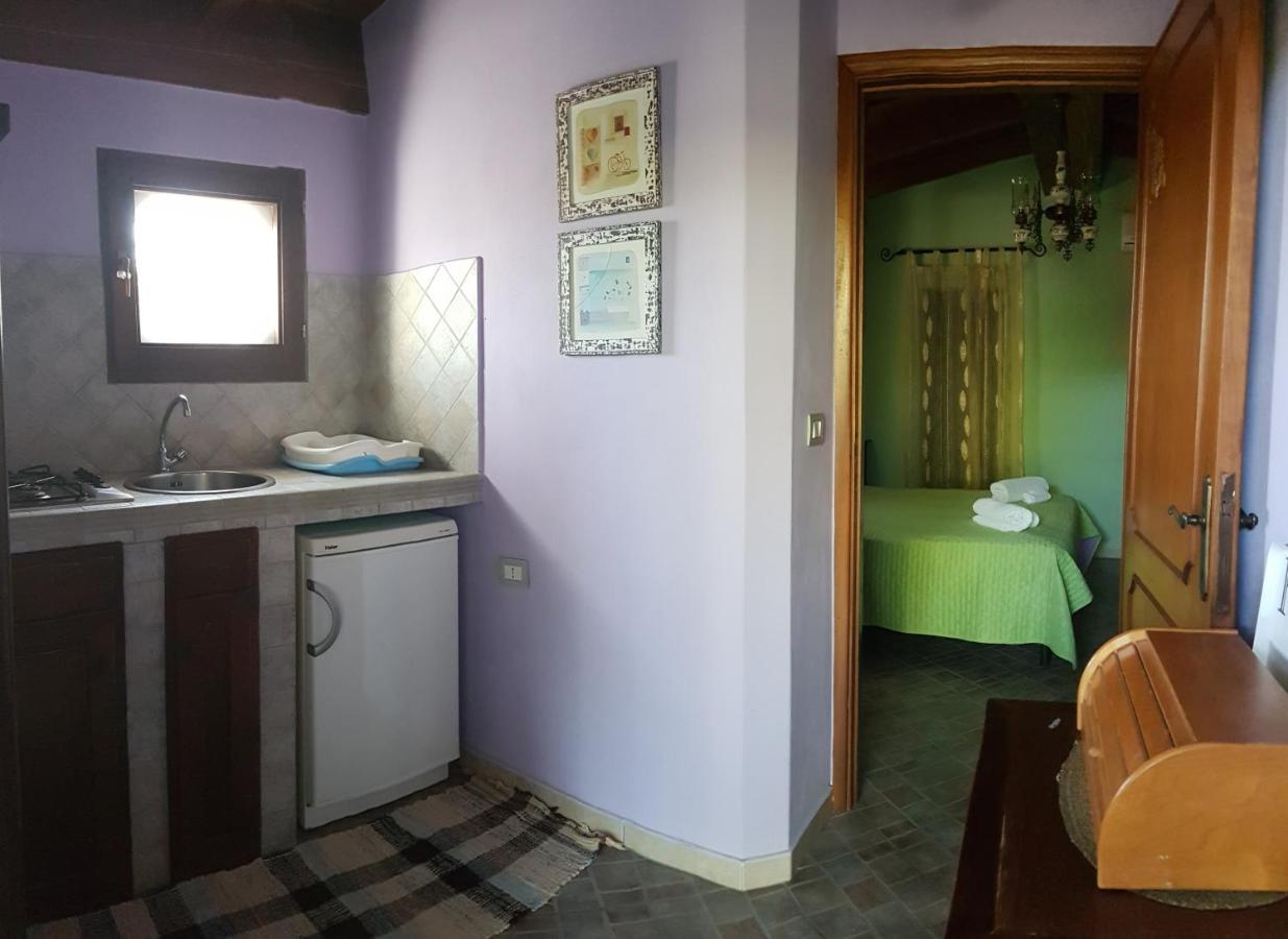 B&B Il Giardino Arbus Ngoại thất bức ảnh