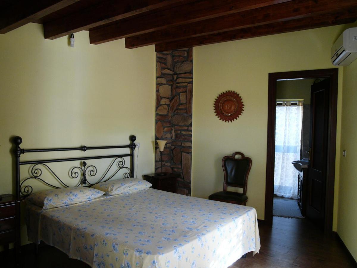 B&B Il Giardino Arbus Ngoại thất bức ảnh